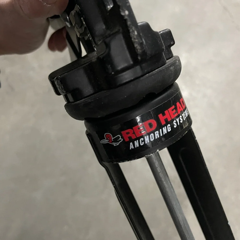 Professional Black Caulking Gun